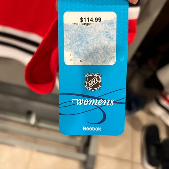 Chicago Blackhawks Reebok Jersey (BRAND NEW) - Picture 5 of 5